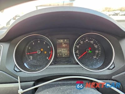 Zdjęcie 9 z 12 samochodu: 2015 VOLKSWAGEN JETTA SE VIN:3VWD17AJ4FM413878 - miniatura