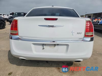 Zdjęcie 6 z 12 samochodu: 2012 CHRYSLER 300 LIMITED VIN:2C3CCACG1CH250404 - miniatura