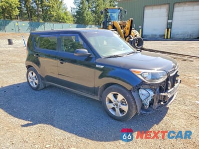 Czwarte zdjęcie samochodu z boku: 2018 KIA SOUL BASE VIN:KNDJN2A22J7581916 - miniatura