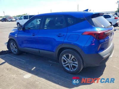 Drugie zdjęcie samochodu z przodu: 2021 KIA SELTOS LX VIN:KNDEPCAA4M7138440 - miniatura