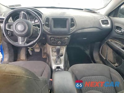 Zdjęcie 8 z 13 samochodu: 2020 JEEP COMPASS SPORT VIN:3C4NJDAB1LT133156 - miniatura