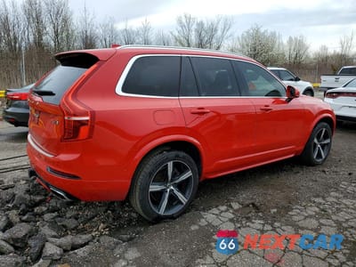 Trzecie zdjęcie samochodu z tyłu: 2016 VOLVO XC90 T6 VIN:YV4A22PM5G1066841 - miniatura