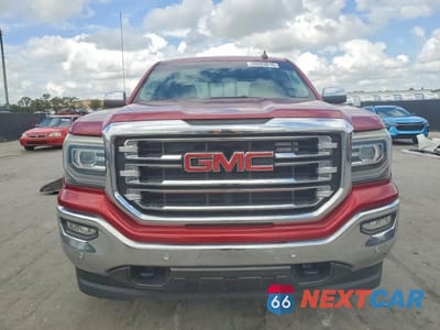 Piąte zdjęcie samochodu w środku: 2018 GMC SIERRA K1500 SLT VIN:3GTU2NEC4JG601517 - miniatura