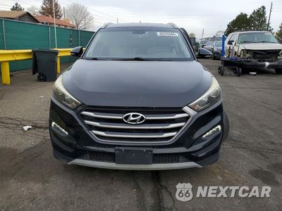 Piąte zdjęcie samochodu w środku: 2017 HYUNDAI TUCSON SPORT VIN:KM8J3CA25HU295660 - miniatura