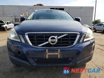 Piąte zdjęcie samochodu w środku: 2012 VOLVO XC60 T6 VIN:YV4902DZ9C2320239 - miniatura
