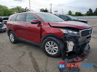 Czwarte zdjęcie samochodu z boku: 2020 KIA SORENTO LX VIN:5XYPG4A31LG670228 - miniatura