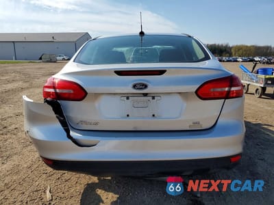 Zdjęcie 6 z 11 samochodu: 2018 FORD FOCUS SE VIN:1FADP3FE8JL210269 - miniatura