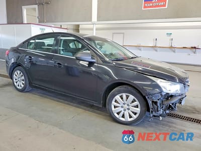 Czwarte zdjęcie samochodu z boku: 2011 CHEVROLET CRUZE LS VIN:1G1PC5SH8B7308347 - miniatura