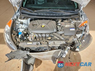 Zdjęcie 11 z 13 samochodu: 2011 HYUNDAI ELANTRA LIMITED VIN:KMHDH4AE8BU157925 - miniatura
