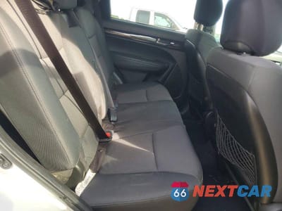 Zdjęcie 10 z 11 samochodu: 2012 KIA SORENTO LX VIN:5XYKT3A13CG200457 - miniatura