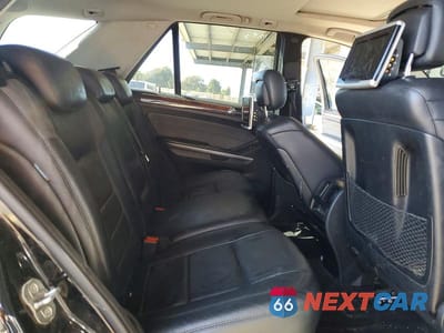 Zdjęcie 10 z 12 samochodu: 2009 MERCEDES-BENZ ML 63 AMG VIN:4JGBB77E79A507901 - miniatura
