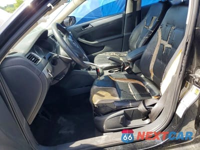 Zdjęcie 7 z 12 samochodu: 2013 VOLKSWAGEN JETTA VIN:3VWDP7AJ1DM220020 - miniatura