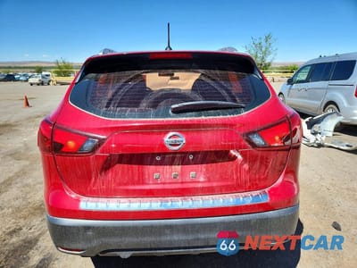 Zdjęcie 6 z 13 samochodu: 2017 NISSAN ROGUE SPORT SV VIN:JN1BJ1CR4HW109238 - miniatura
