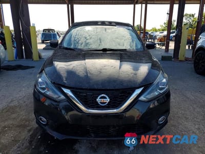 Piąte zdjęcie samochodu w środku: 2017 NISSAN SENTRA SR TURBO VIN:3N1CB7AP1HY266028 - miniatura