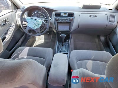 Zdjęcie 8 z 13 samochodu: 2000 HONDA ACCORD LX VIN:1HGCG1643YA048169 - miniatura