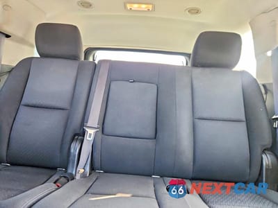 Zdjęcie 10 z 13 samochodu: 2011 CHEVROLET TAHOE VIN:1GNSCAE02BR144685 - miniatura