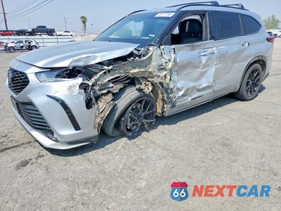 2022 TOYOTA HIGHLANDER XSE 5TDJZRAH3NS107874 - główne zdjęcie licytacji z USA - miniatura