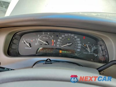 Zdjęcie 9 z 12 samochodu: 2000 BUICK PARK AVENUE VIN:1G4CW54K2Y4246746 - miniatura