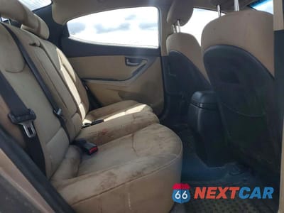 Zdjęcie 10 z 12 samochodu: 2016 HYUNDAI ELANTRA SE VIN:5NPDH4AE0GH686288 - miniatura