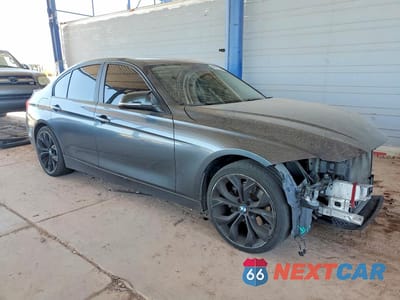Czwarte zdjęcie samochodu z boku: 2018 BMW 320 I VIN:WBA8E1G58JNU91981 - miniatura