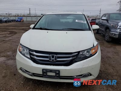 Piąte zdjęcie samochodu w środku: 2014 HONDA ODYSSEY TOURING VIN:5FNRL5H99EB116496 - miniatura