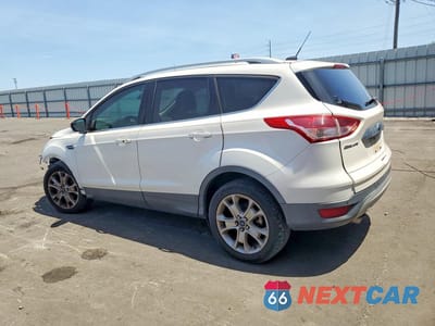 Drugie zdjęcie samochodu z przodu: 2016 FORD ESCAPE TITANIUM VIN:1FMCU0J94GUB52988 - miniatura