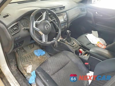 Zdjęcie 8 z 13 samochodu: 2017 NISSAN ROGUE SV VIN:5N1AT2MN2HC753726 - miniatura