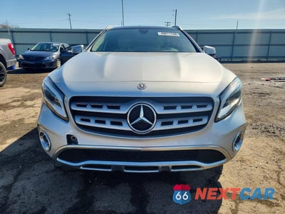Piąte zdjęcie samochodu w środku: 2018 MERCEDES-BENZ GLA 250 4MATIC VIN:WDCTG4GB1JJ484399 - miniatura