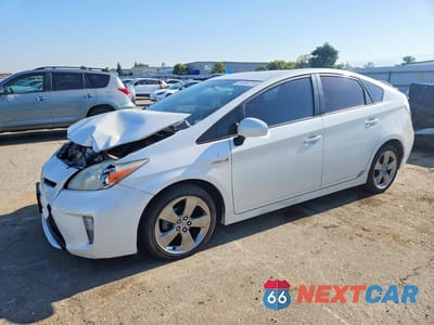2013 TOYOTA PRIUS PERSONA SERIES SE JTDKN3DU1D5593983 - główne zdjęcie licytacji z USA - miniatura