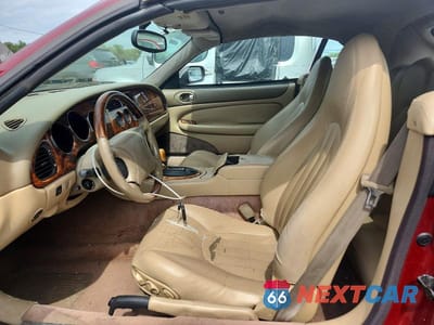 Zdjęcie 7 z 12 samochodu: 1998 JAGUAR XK8 VIN:SAJGX2240WC026130 - miniatura