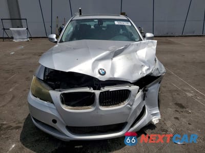Piąte zdjęcie samochodu w środku: 2010 BMW 328 I VIN:WBAPH7C59AA175752 - miniatura