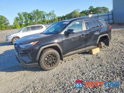 2025 TOYOTA RAV4 XLE 2T3W1RFV1SC344158 - główne zdjęcie licytacji z USA - miniatura