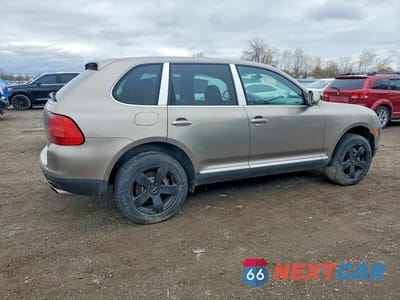 Trzecie zdjęcie samochodu z tyłu: 2004 PORSCHE CAYENNE VIN:WP1AA29P34LA21733 - miniatura