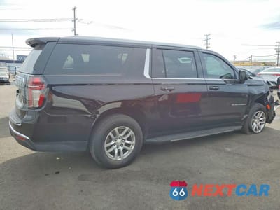 Trzecie zdjęcie samochodu z tyłu: 2021 CHEVROLET SUBURBAN C1500 LT VIN:1GNSCCKD7MR291865 - miniatura