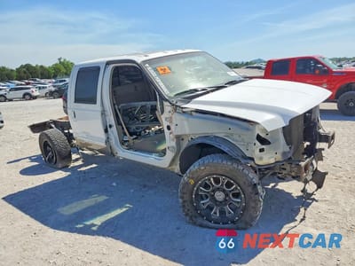 Czwarte zdjęcie samochodu z boku: 2006 FORD F250 SUPER DUTY VIN:1FTSW21P96ED78344 - miniatura