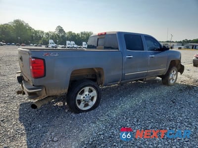 Trzecie zdjęcie samochodu z tyłu: 2016 CHEVROLET SILVERADO K2500 HEAVY DUTY LTZ VIN:1GC1KWE84GF190019 - miniatura