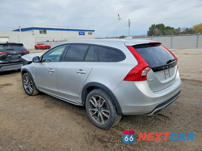 Drugie zdjęcie samochodu z przodu: 2015 VOLVO V60 CROSS COUNTRY T5 WAGON AWD VIN:YV4612HLXF1001156 - miniatura