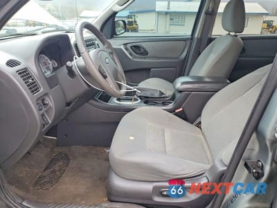 Zdjęcie 7 z 13 samochodu: 2005 FORD ESCAPE HEV VIN:1FMCU96H55KE18144 - miniatura