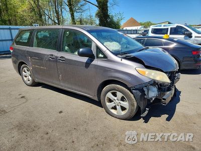 Czwarte zdjęcie samochodu z boku: 2011 TOYOTA SIENNA BASE 7-PASSENGER VIN:5TDZK3DC8BS026112 - miniatura