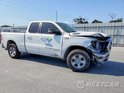 Czwarte zdjęcie samochodu z boku: 2022 RAM 1500 BIG HORN VIN:1C6RRFBG1NN472722 - miniatura