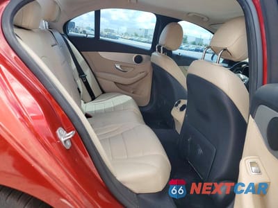 Zdjęcie 10 z 12 samochodu: 2016 MERCEDES-BENZ C 300 VIN:55SWF4JB5GU162278 - miniatura