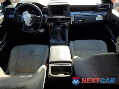 Zdjęcie 8 z 12 samochodu: 2025 TOYOTA TACOMA SR5 VIN:3TMKB5FN9SM035025 - miniatura
