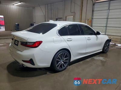 Trzecie zdjęcie samochodu z tyłu: 2019 BMW 330XI VIN:3MW5R7J55K8B00731 - miniatura