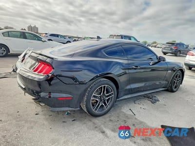 Trzecie zdjęcie samochodu z tyłu: 2020 FORD MUSTANG GT VIN:1FA6P8CF5L5153507 - miniatura