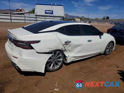 Trzecie zdjęcie samochodu z tyłu: 2021 NISSAN MAXIMA PLATINUM VIN:1N4AA6FV6MC502657 - miniatura
