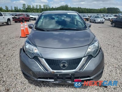Piąte zdjęcie samochodu w środku: 2019 NISSAN VERSA NOTE SV VIN:3N1CE2CP5KL361199 - miniatura