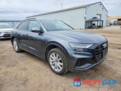 Czwarte zdjęcie samochodu z boku: 2023 AUDI Q8 PROGRESSIV VIN:WA1DVBF12PD030855 - miniatura