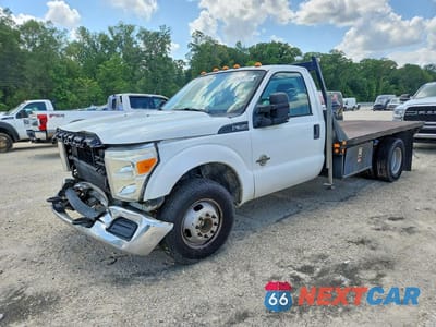 2013 FORD F350 SUPER DUTY FLATBED TRUCK 1FDRF3GT0DEB56468 - główne zdjęcie licytacji z USA - miniatura