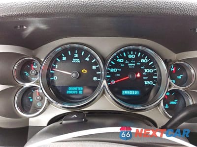 Zdjęcie 9 z 12 samochodu: 2008 CHEVROLET SILVERADO C1500 VIN:2GCEC19J081250496 - miniatura