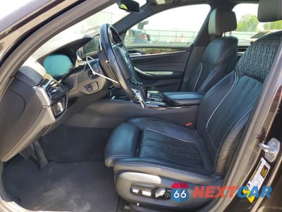 Zdjęcie 7 z 12 samochodu: 2019 BMW 540 I VIN:WBAJE5C56KWW06393 - miniatura